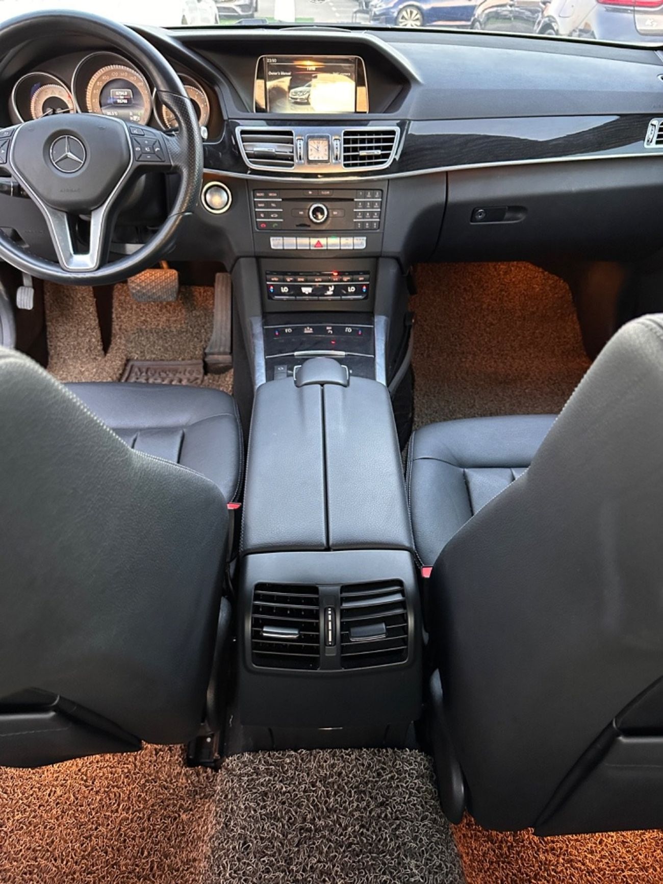 Mercedes-Benz E300 AMG خاليه من الحوادث