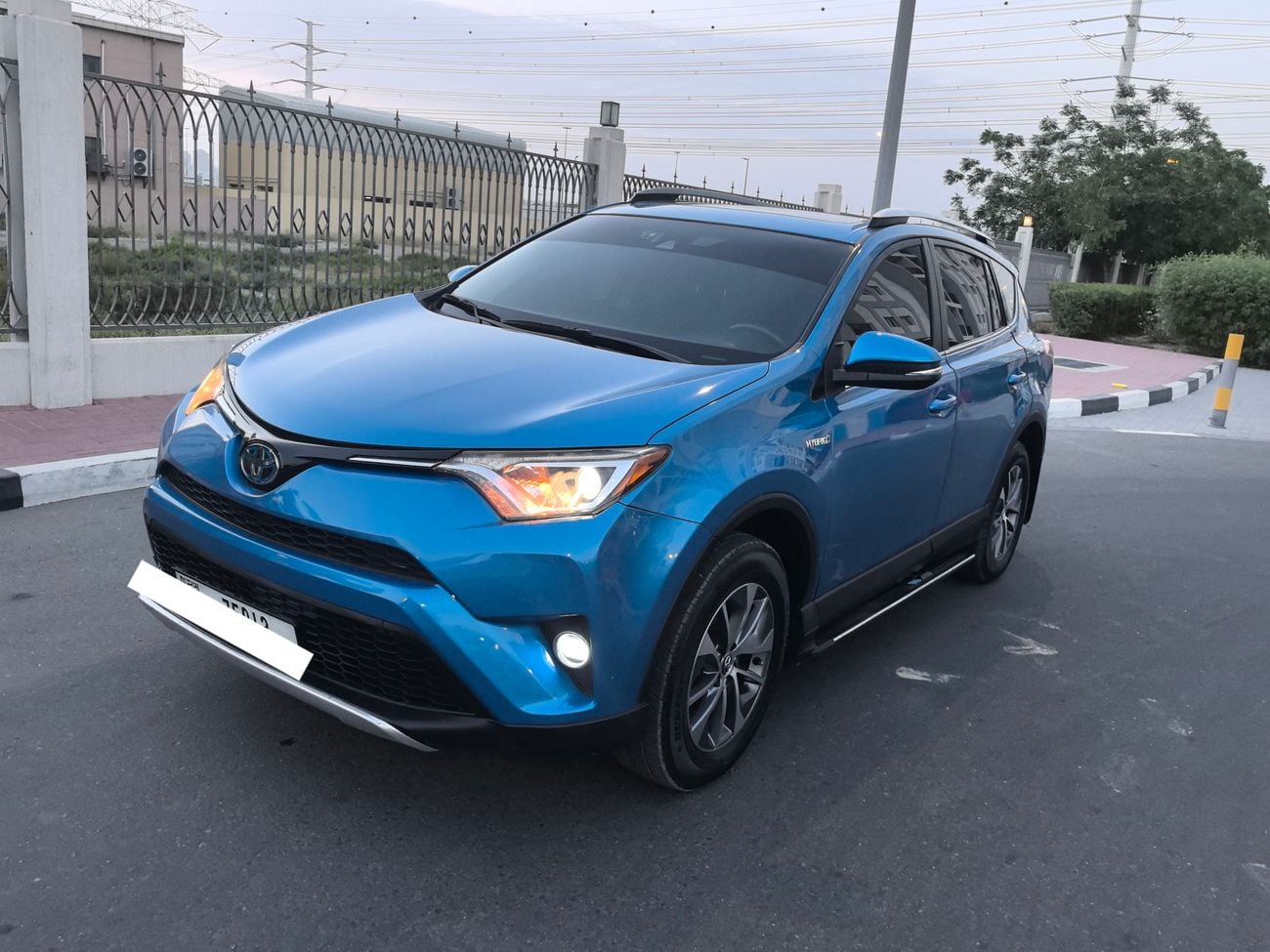 Toyota RAV4 XLE 2.5L