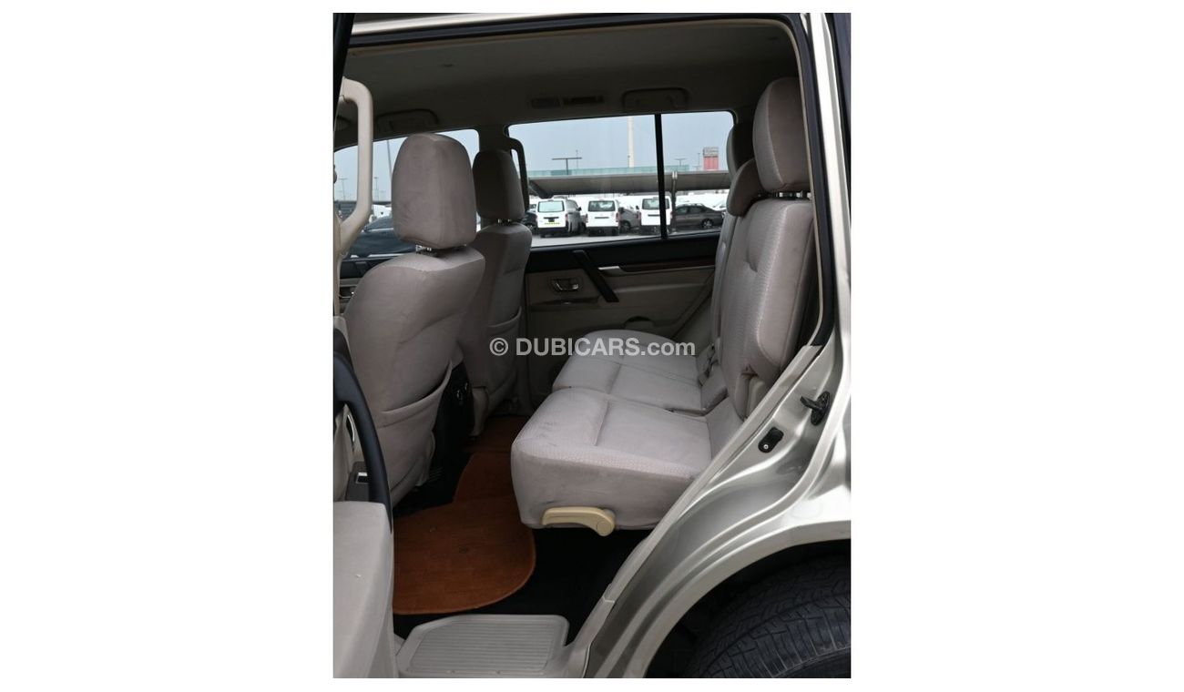 Mitsubishi Pajero GCC EXCELLENT CONDITION WITHOUT ACCIDENT 2008