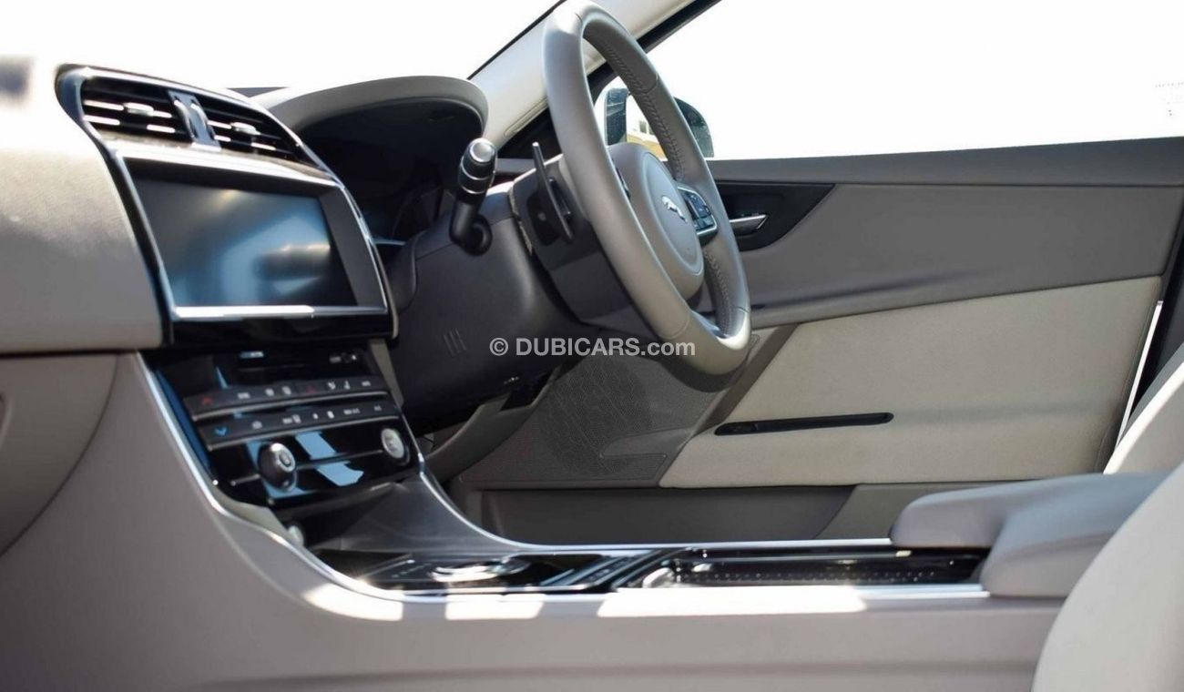 جاكوار XE 2.0 Petrol High Pure Right Hand Drive