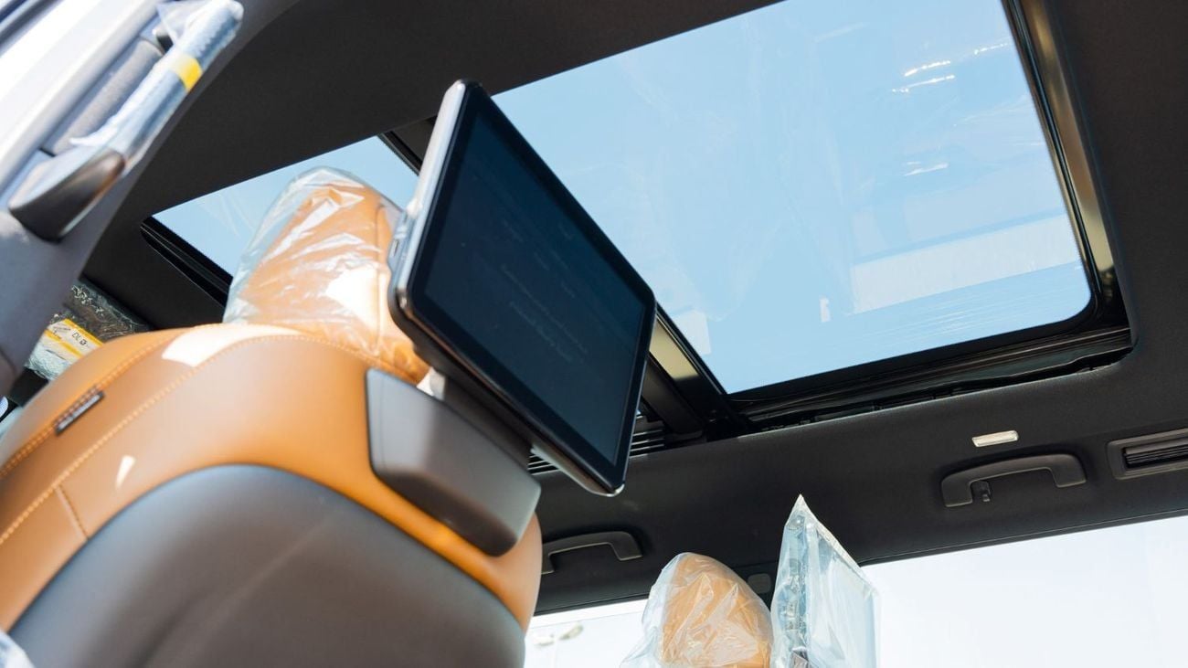 Nissan Patrol 2026 Nissan Patrol SE Platinum 3.8L AT Petrol (White-Tan) (Export Only)