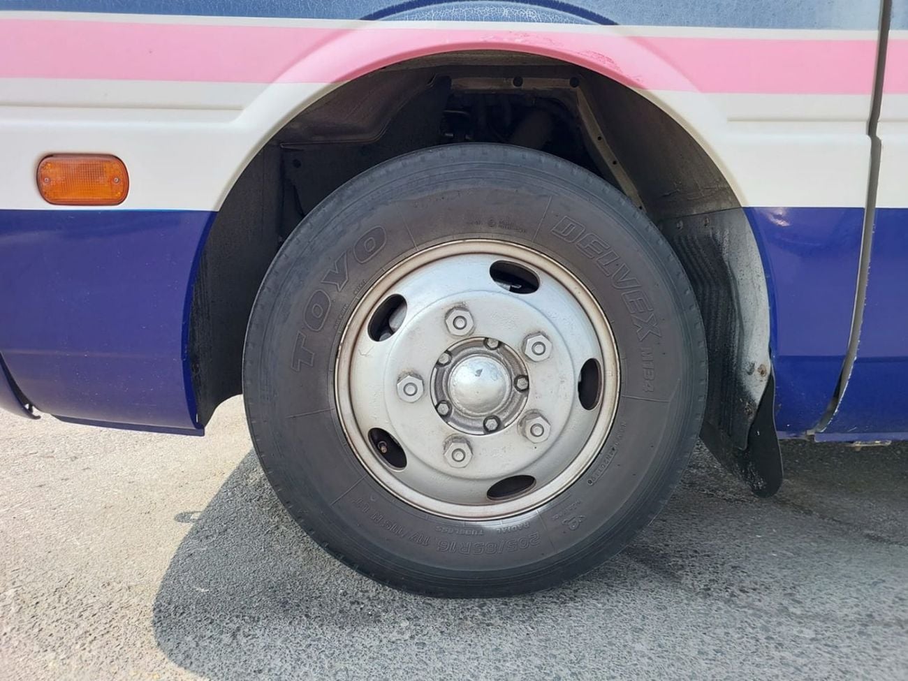 ميتسوبيشي روزا (RAMADAN OFFER) MITSUBISHI ROSA BUS RHD 2004 MODEL 4.9 L DIESEL MANUAL(PM00020)