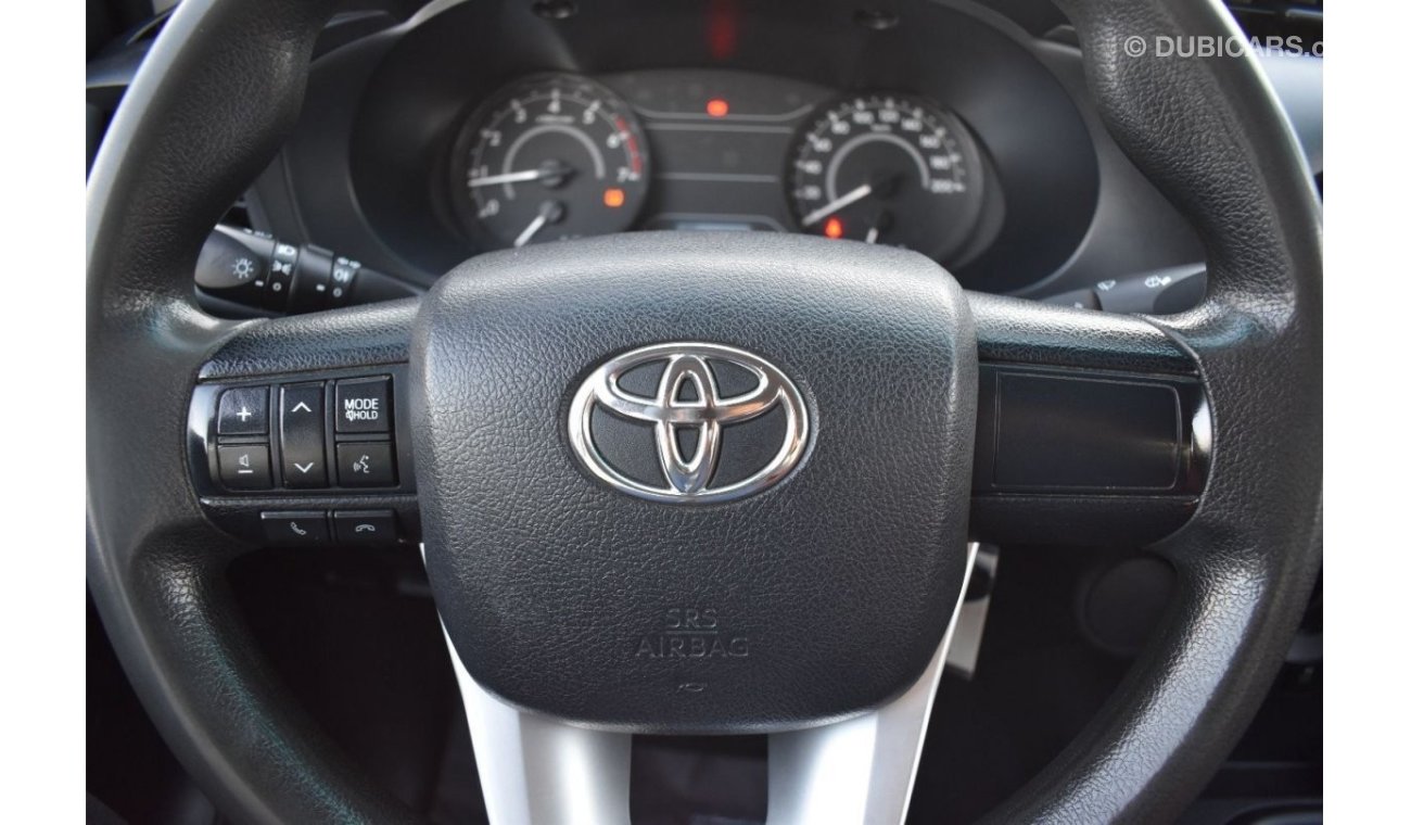 Toyota Hilux 2017 | TOYOTA HILUX | DOUBLE CAB XL | 4X2 2.7L 5-SEATER | GCC | VERY WELL-MAINTAINED | SPECTACULAR C