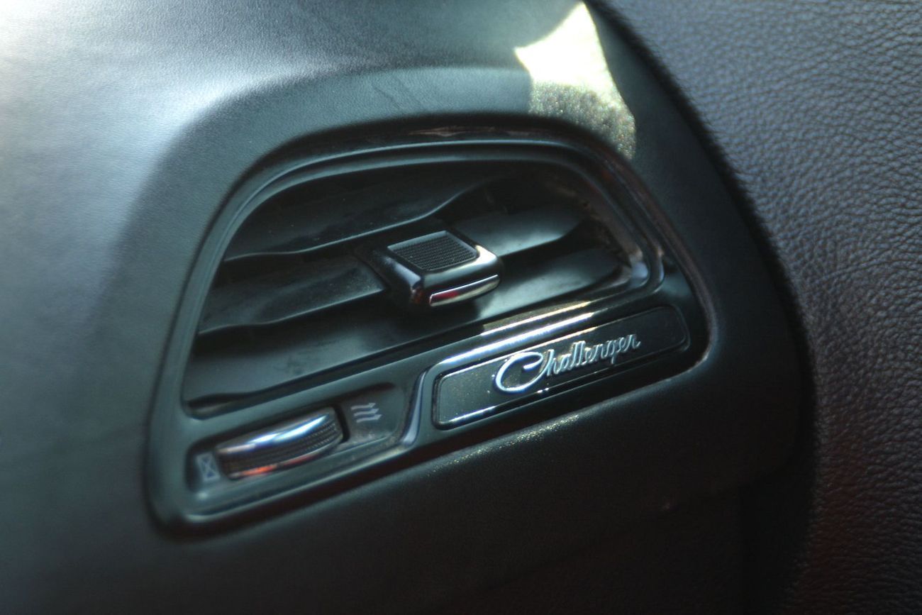 دودج تشالينجر R/T 5.7L (370 HP)
