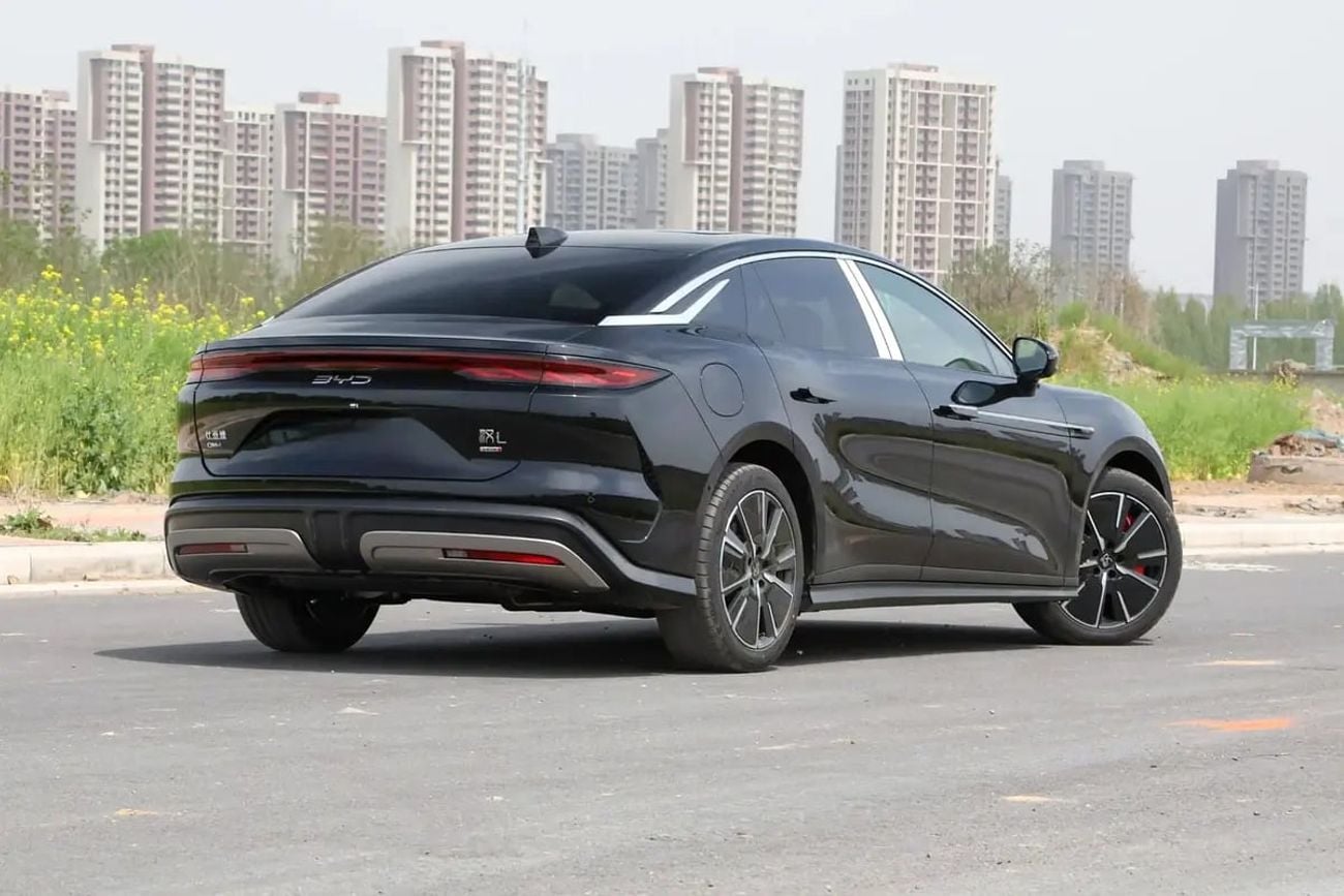 بي واي دي هان L PURE EV 701KM PLATINUM