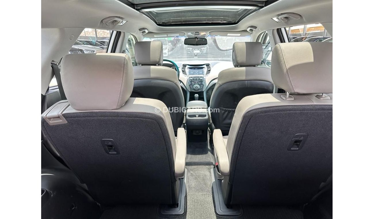 Hyundai Grand Santa Fe