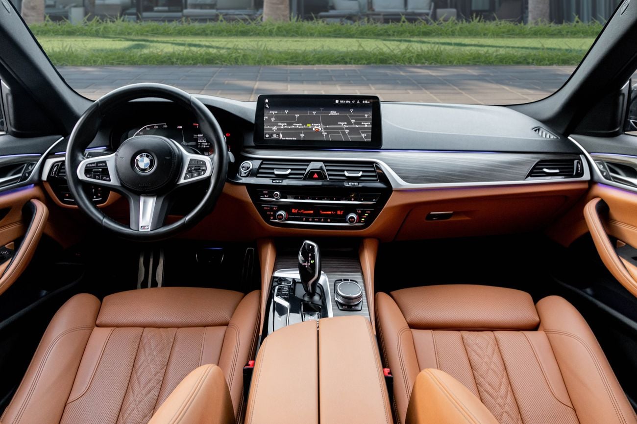 بي أم دبليو 520i 520i M Sport | 2,448 P.M | 0% Downpayment | Under Warranty!