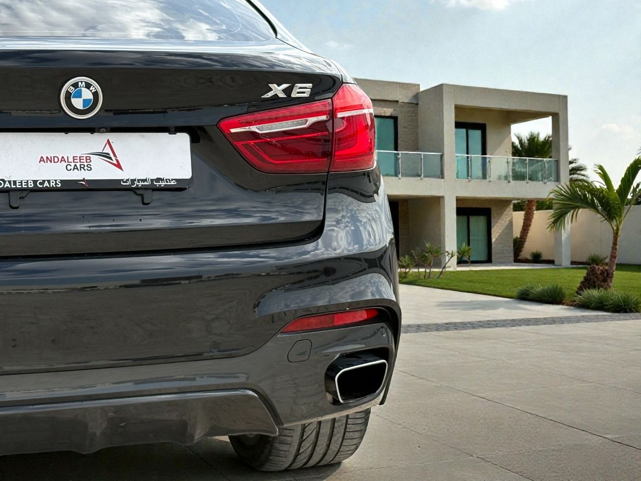BMW X6 50i M Sport 4.4L xDRIVE50i M KIT TWIN TURBO | 4.4L V8 – 450 BHP | 2019 | JAPANESE SPECS | AED 2,780 