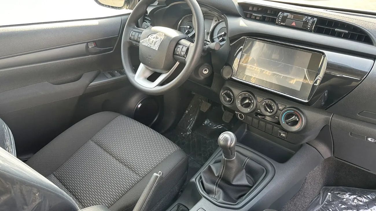 تويوتا هيلوكس GL Toyota/HILUX P DC 4WD/2.7L STANDARD 5MT