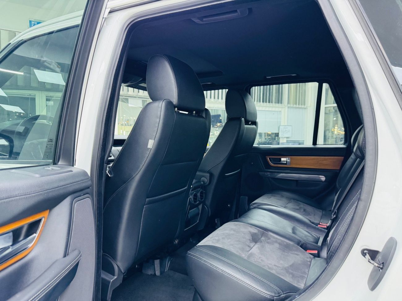 لاند روفر رينج روفر سبورت GCC .. FSH .. Perfect Condition .. Original paint