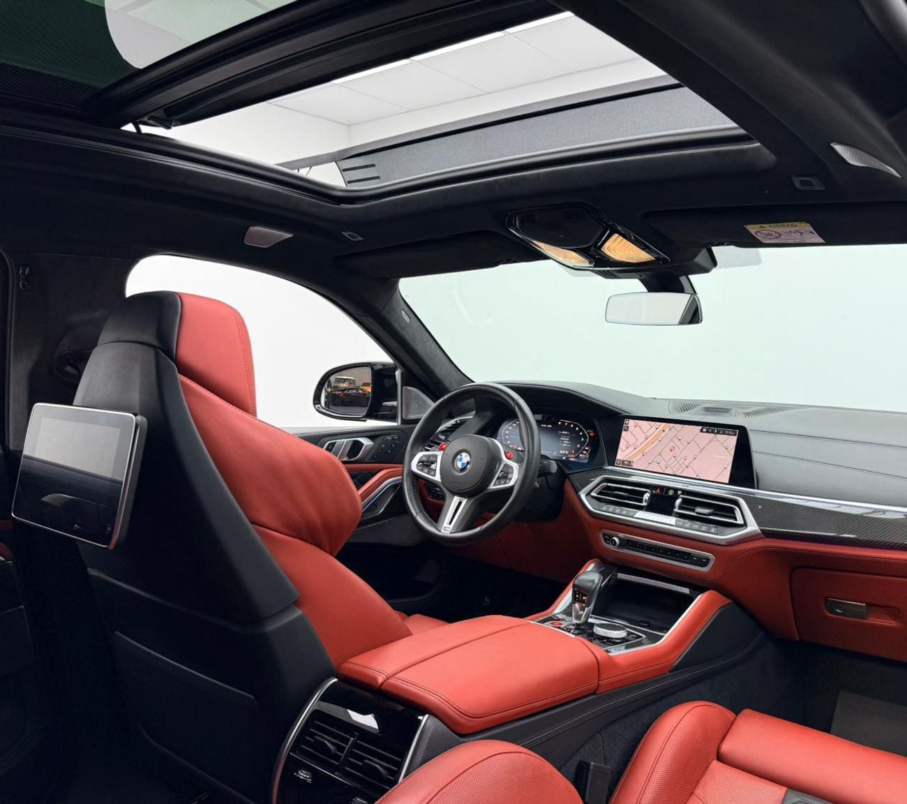 بي أم دبليو X6 M 2021 BMW X6M Competition, Warranty, Full BMW Service History, Carbon Fiber Interior, GCC