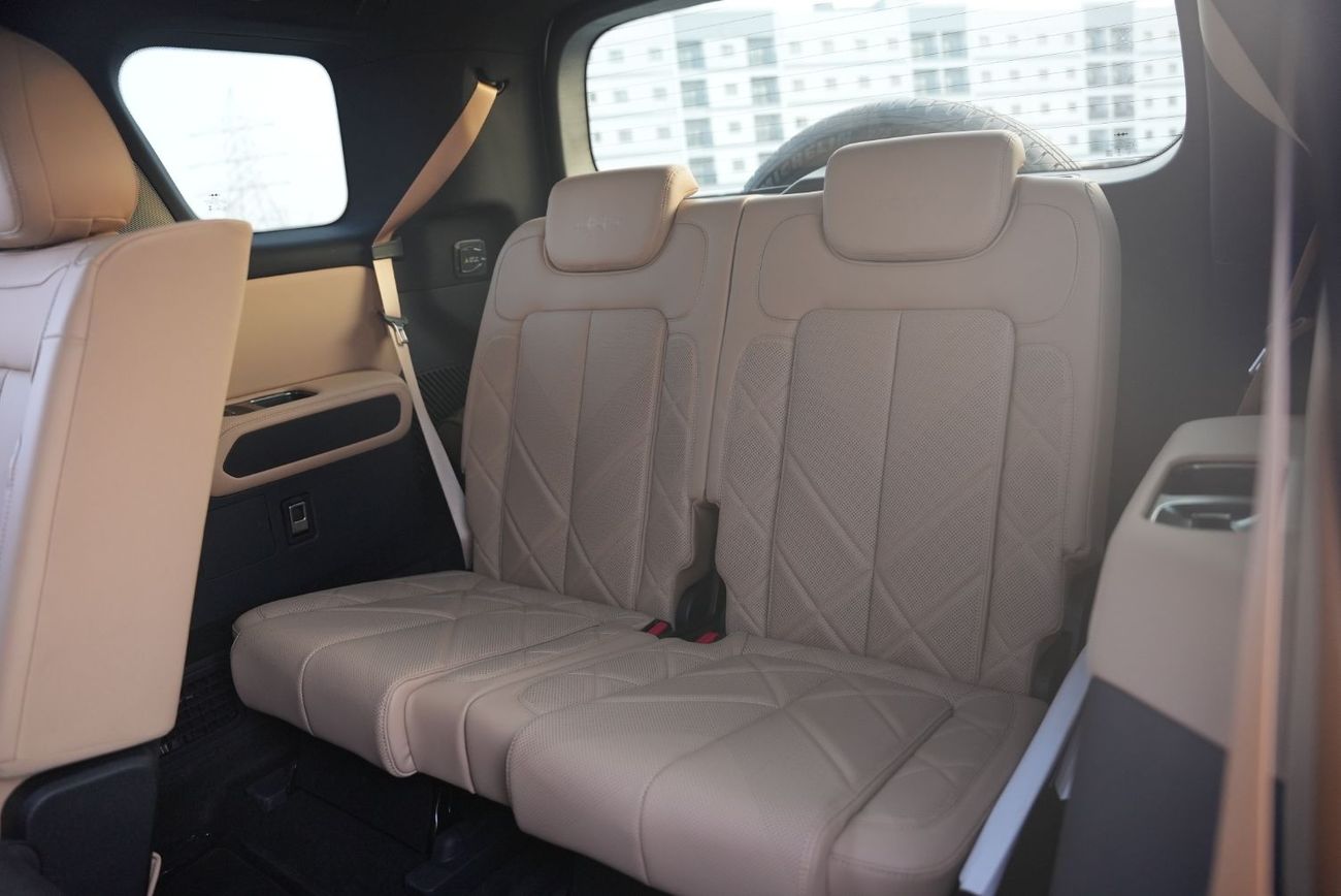 BYD Leopard 8 2025 BYD Leopard 8 with drone plug in Hybrid 2.0L 7 seater 0KM