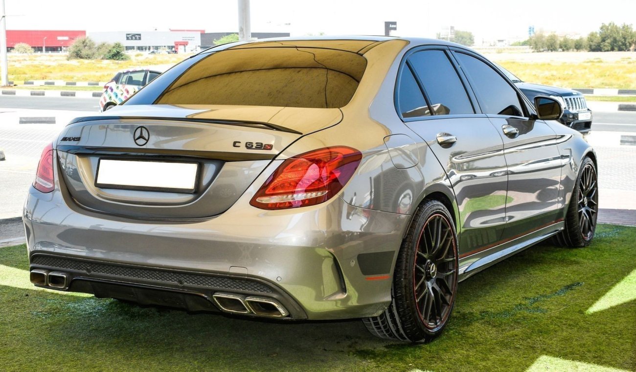 مرسيدس بنز C 63 AMG S