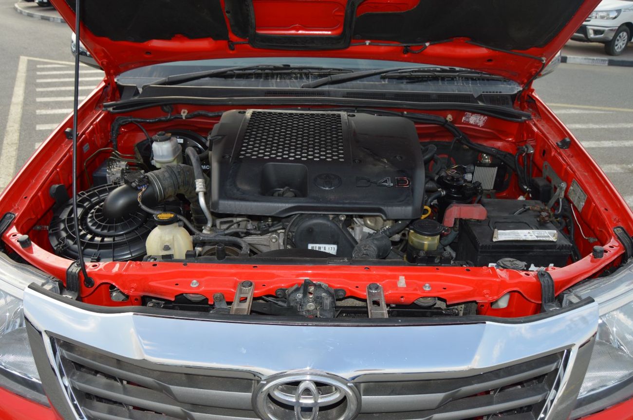 تويوتا هيلوكس Double Cubin  Right Hand Drive  Model: 2015 Engine: 3.0L 1KD
