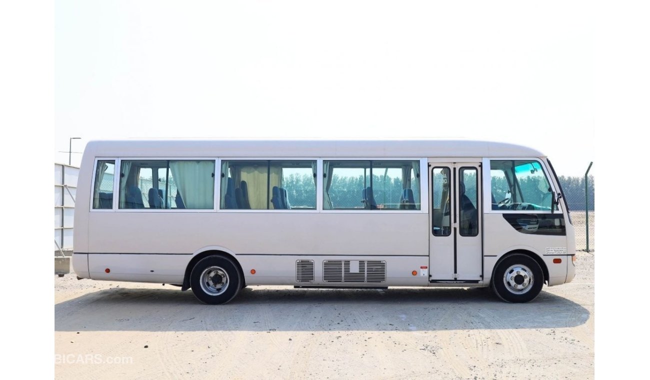 ميتسوبيشي روزا Bus | 26-Seater | Diesel | Excellent Condition | GCC