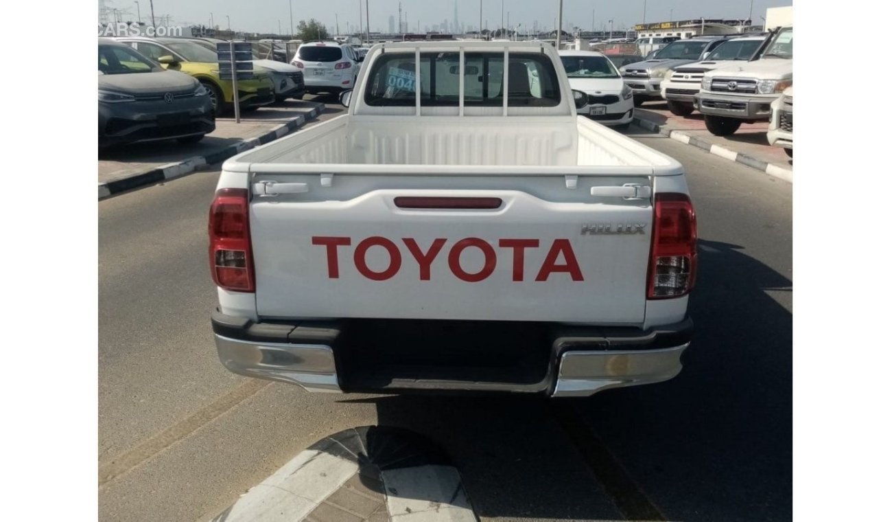 Toyota Hilux Pick up 2.4L Diesel 4X2 RWD ,,, M/T Single Cabin
