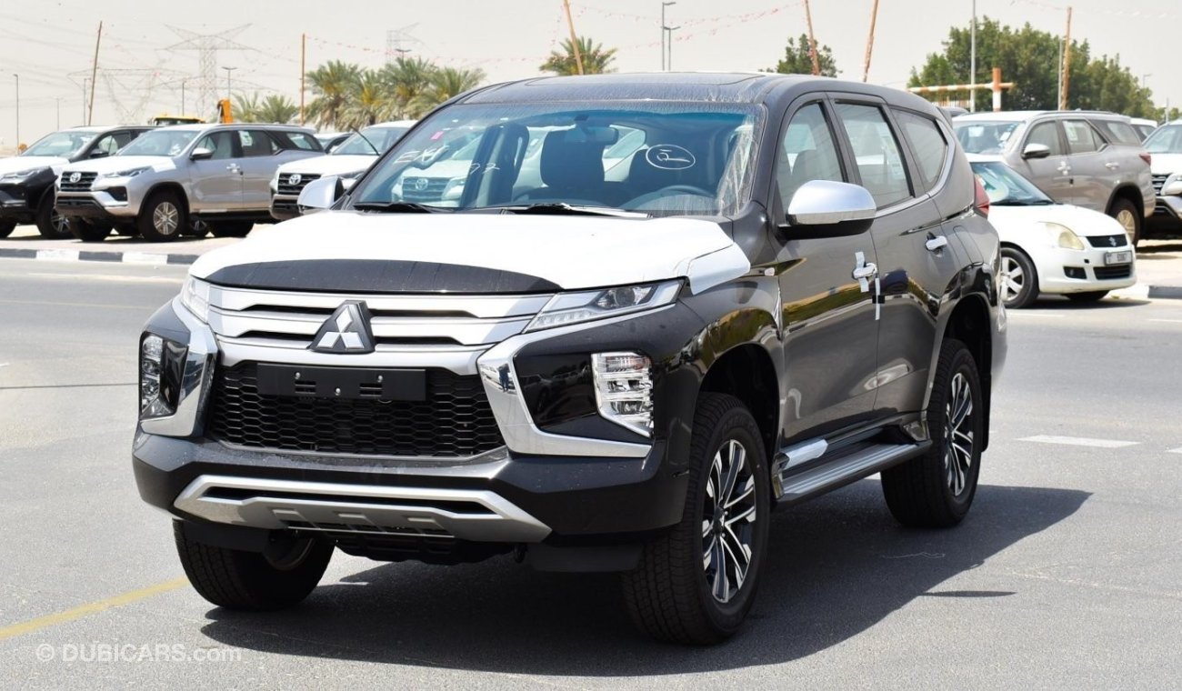 ميتسوبيشي مونتيرو Montero Sport 2022 3.0L F49+ | GCC specs 4x4 | Push Start | (Sunroof/Heating Seats) | Black Leather 