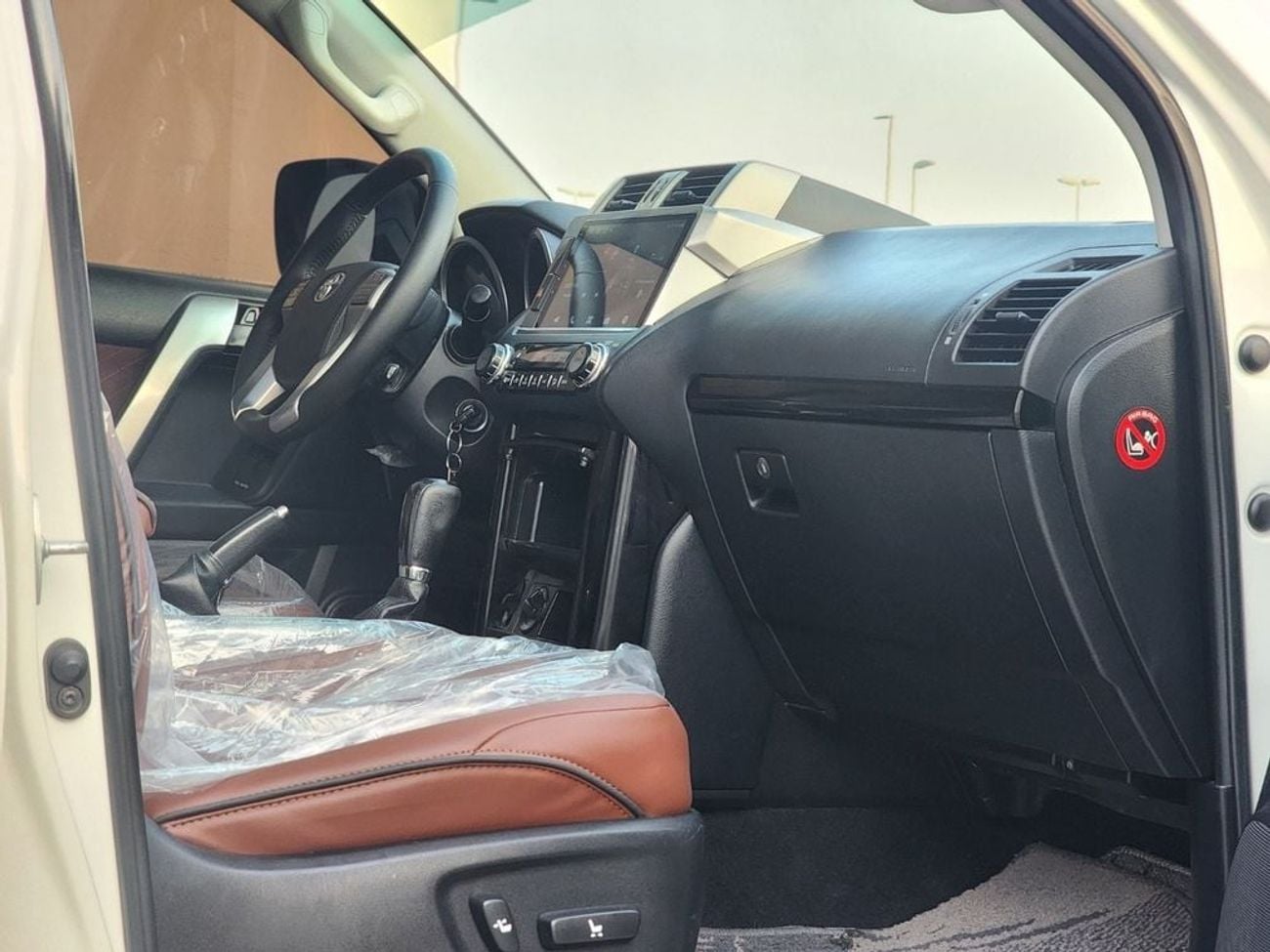 تويوتا برادو 2014 VXR LHD Petrol Engine Full Option Very clean condition