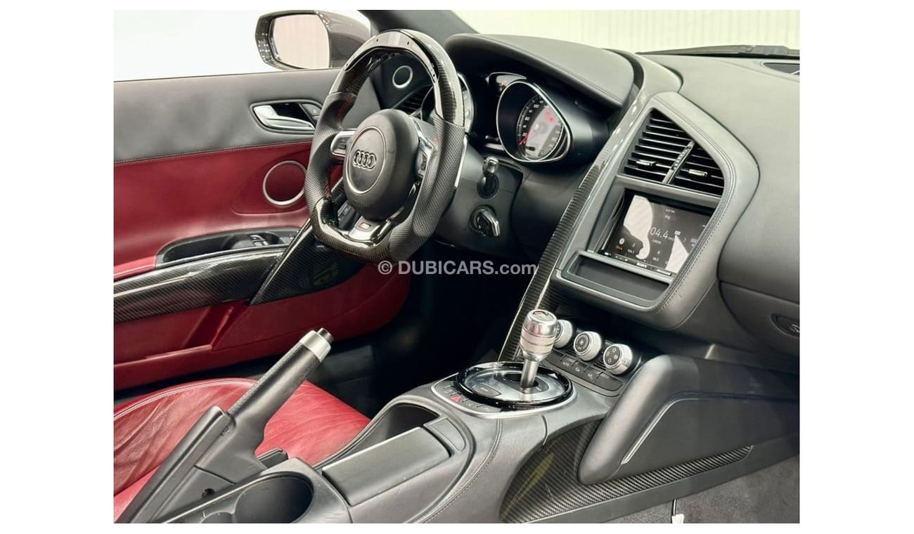 Audi R8 2014 Audi R8 Sport V8, Service History, Carbon Fibre Edition, GCC