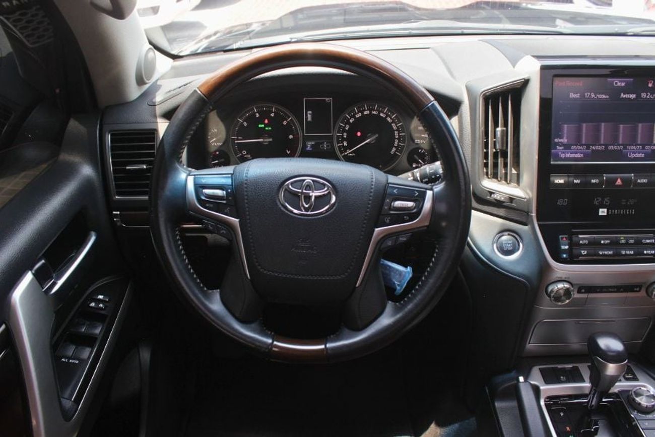 Toyota Land Cruiser VAR V8 5.7,GCC