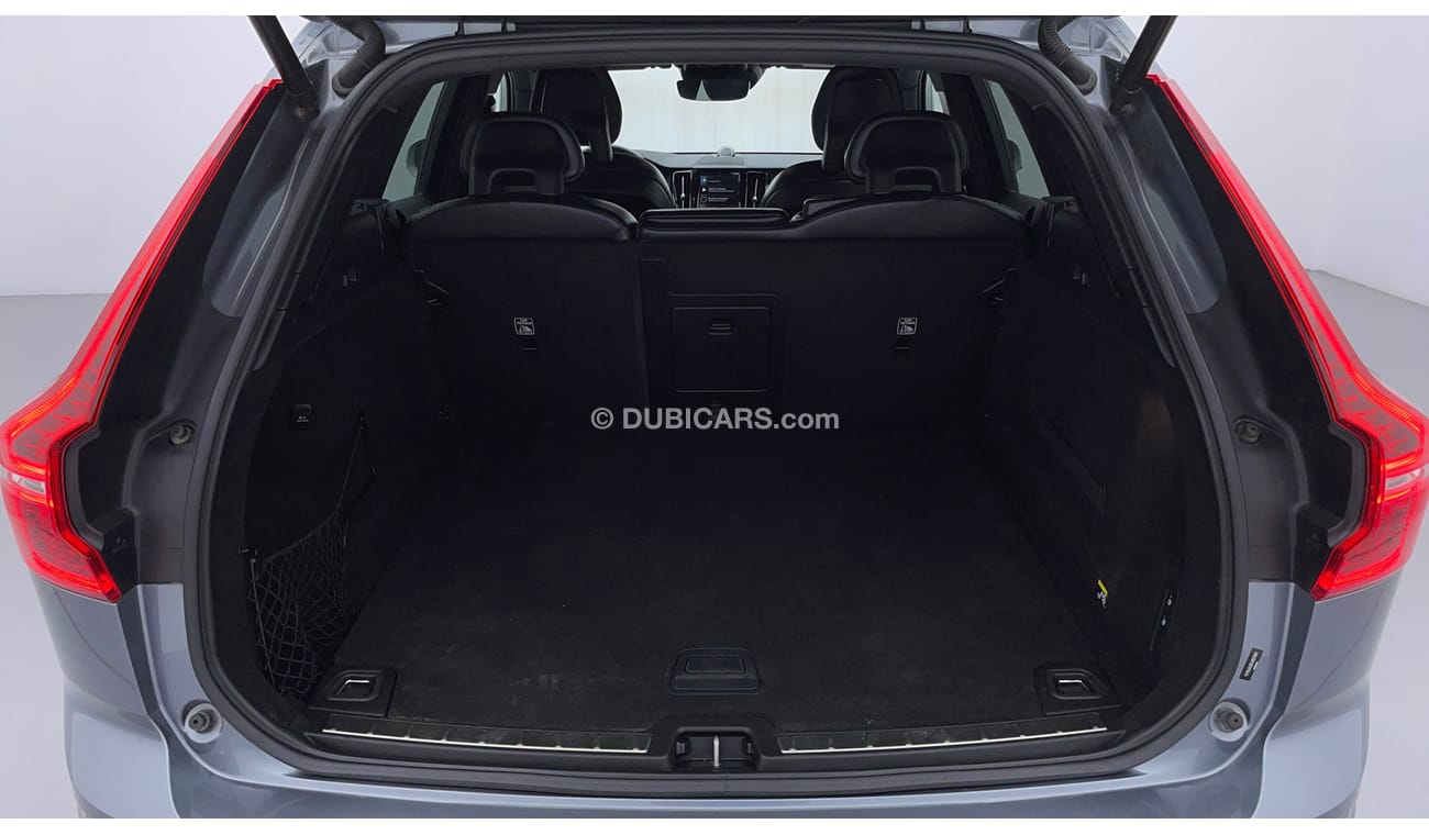 Volvo XC60 T6 R DESIGN 2 | Zero Down Payment | Free Home Test Drive