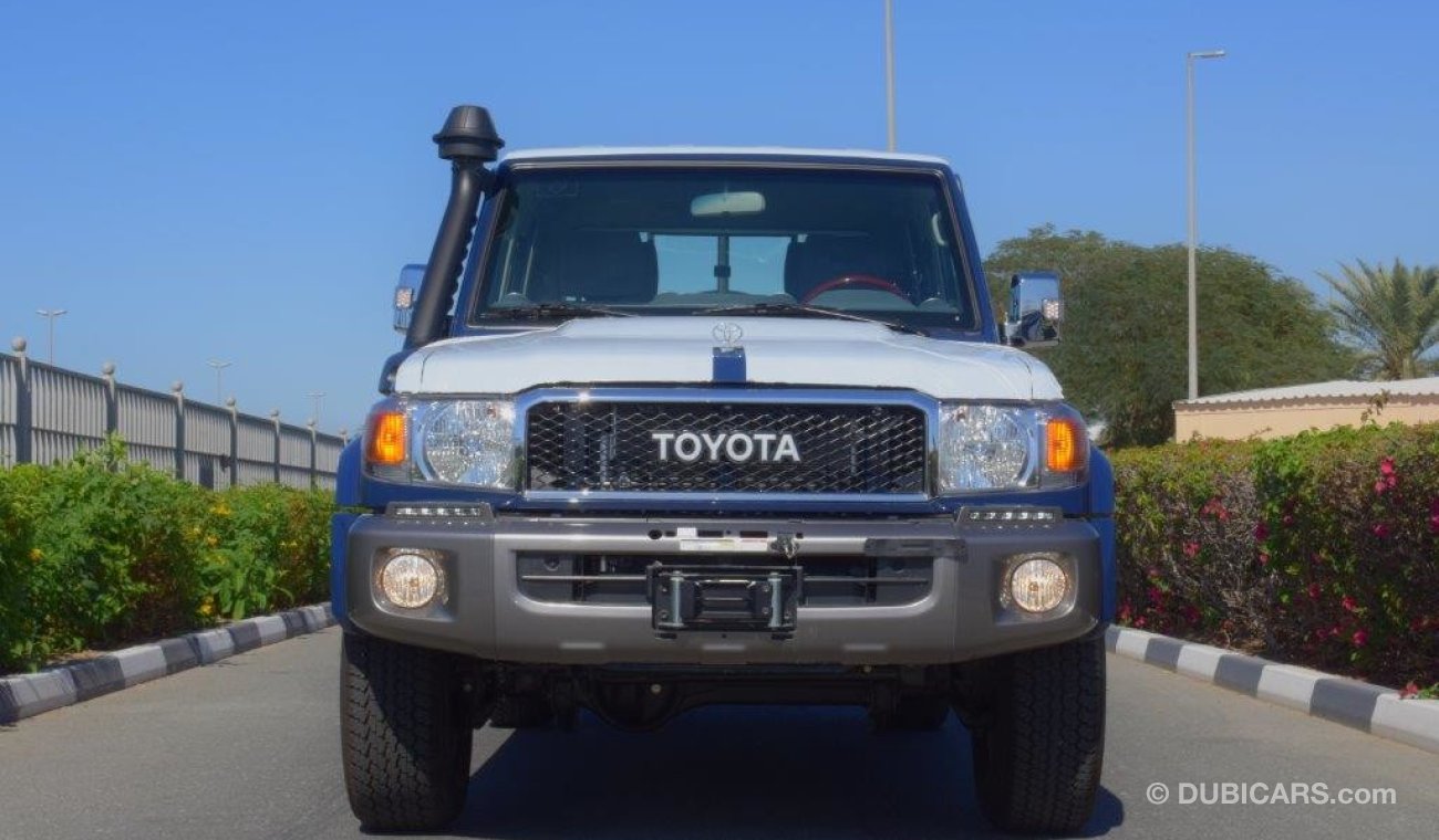 Toyota Land Cruiser Pick Up 4.0L V6 petrol Full Option