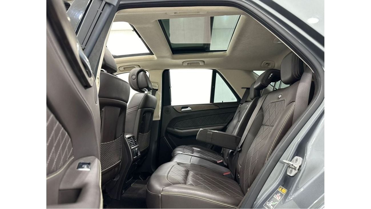 مرسيدس بنز GLE 500 2018 Mercedes-Benz GLE 500, 1 Year Warranty, Full Service History, GCC