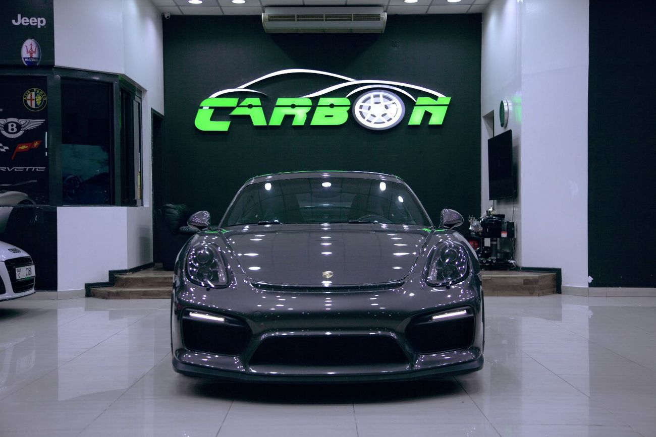 Porsche 718 Cayman GT4 4.0L (420 HP) M/T