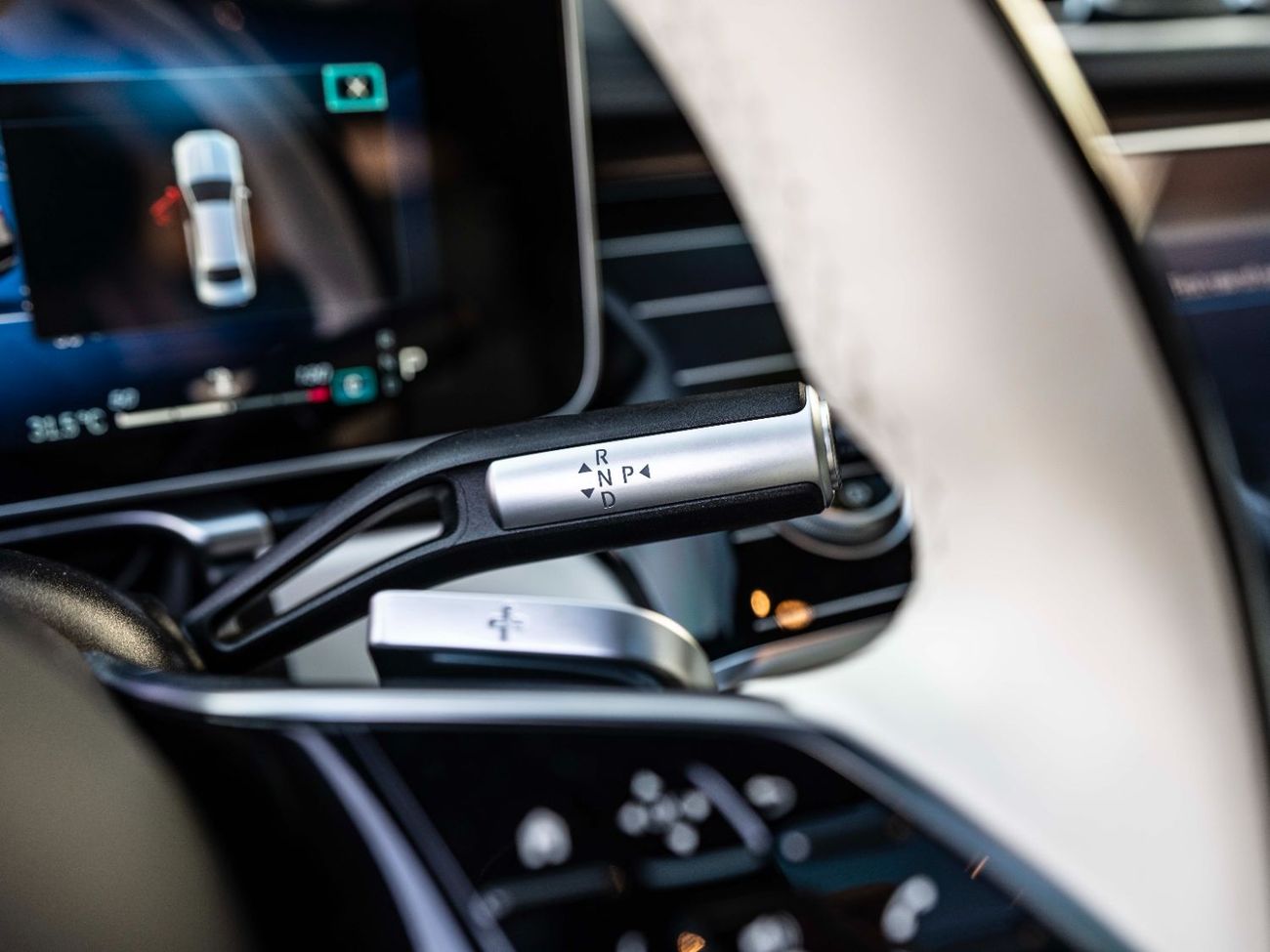 مرسيدس مايباخ S680 مايباخ LUXURY