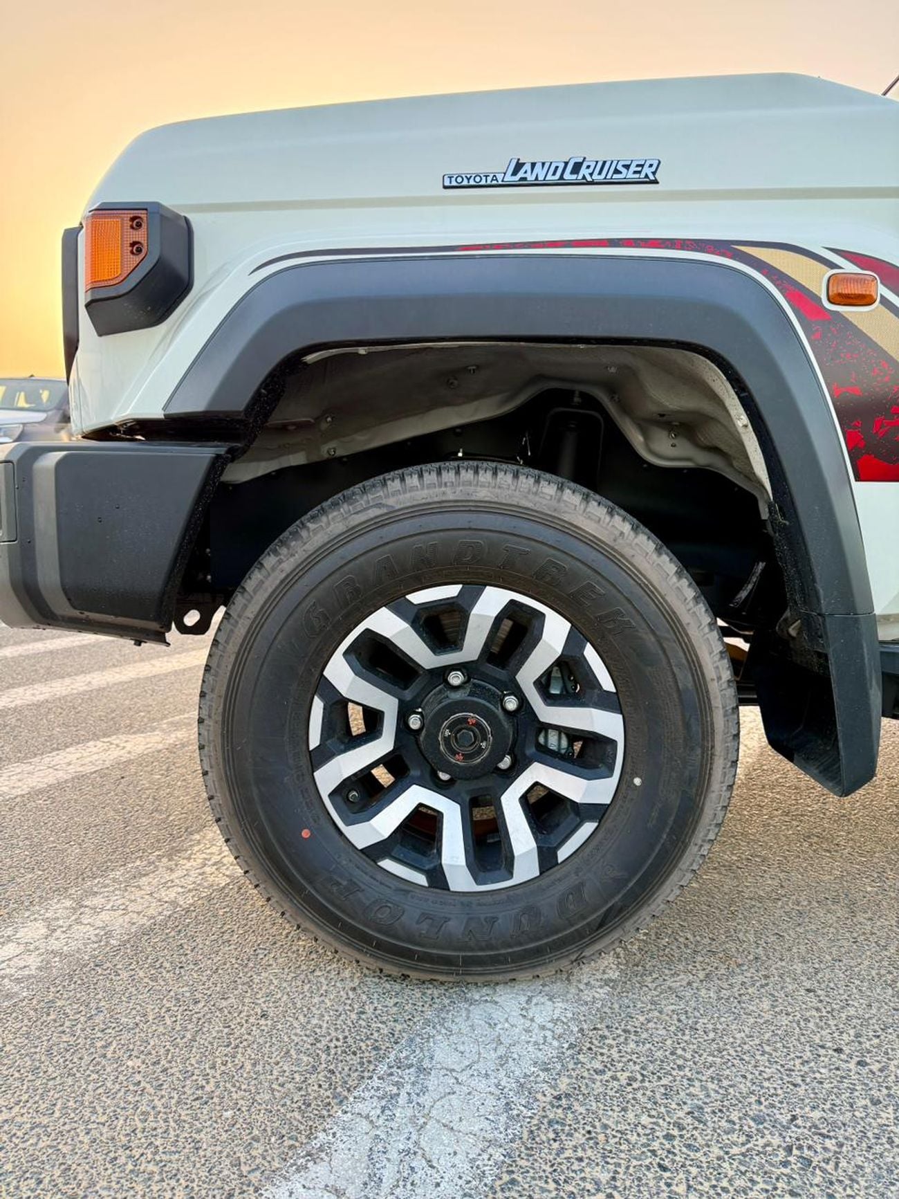 تويوتا لاند كروزر 70 HT VXR Toyota Land Cruiser (70 Series) (GRJ79) 4.0L AWD