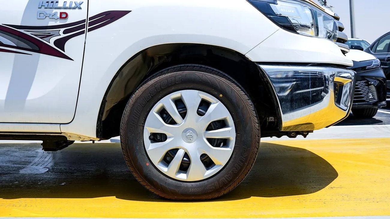 Toyota Hilux GL Double Cab 2.4 diesel GL GCC Specs