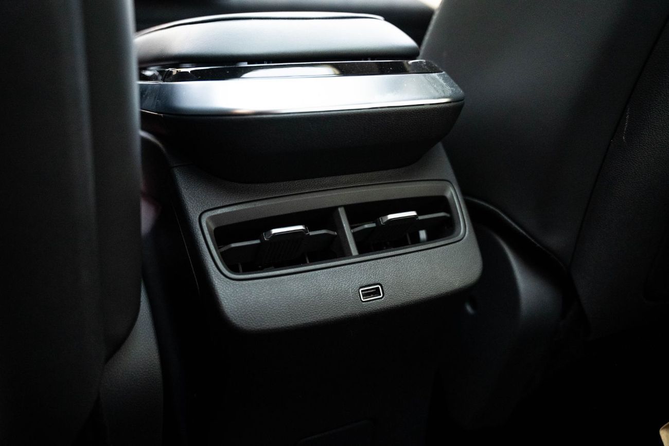 Jetour Dashing Flagship 2024 1.6L Turbo 4 Cylinders Full Service History GCC