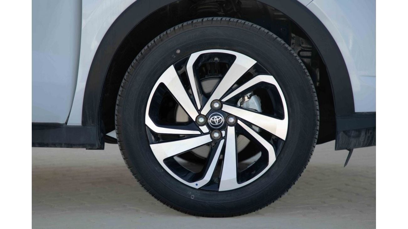 Toyota Raize 2023 Toyota Raize 1.0Turbo G - White Black Dual Ton inside Black | Export Only