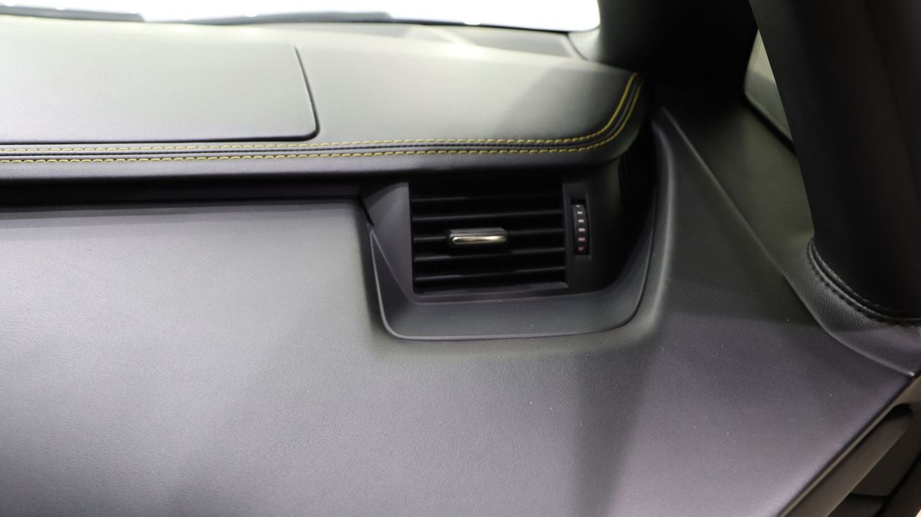 Lamborghini Aventador Lamborghini Avantador 2015 Coupe 6.5L V12 Excellent Condition