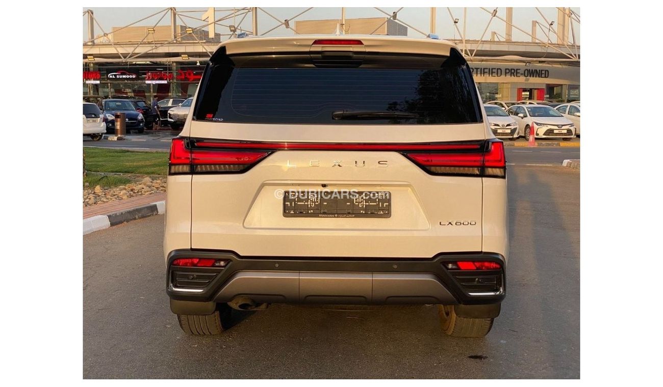 Lexus LX 600 Signature PEARL WHITE**2022**GCC SPEC UNDER WARRANTY LESS KILOMETER