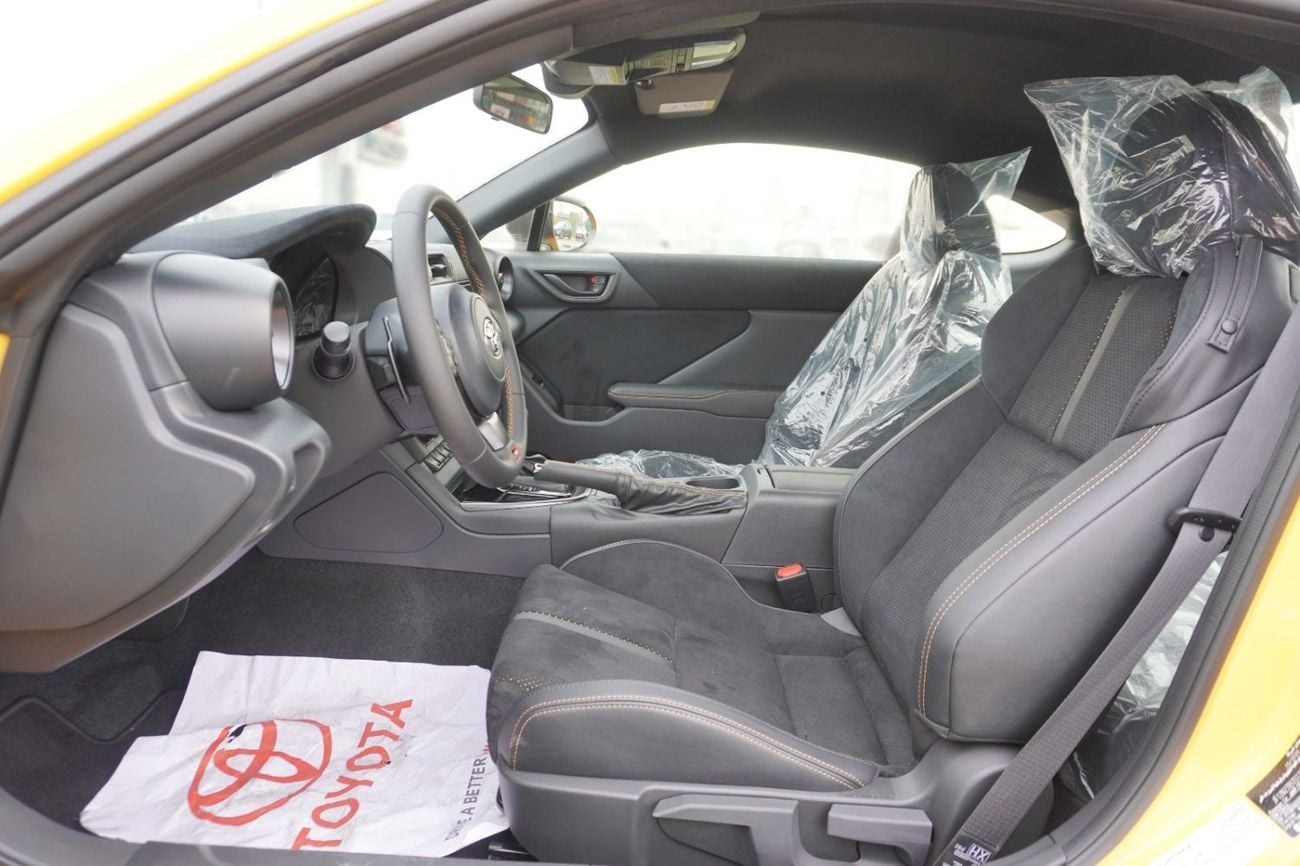 تويوتا 86 GR 2.4L A/T