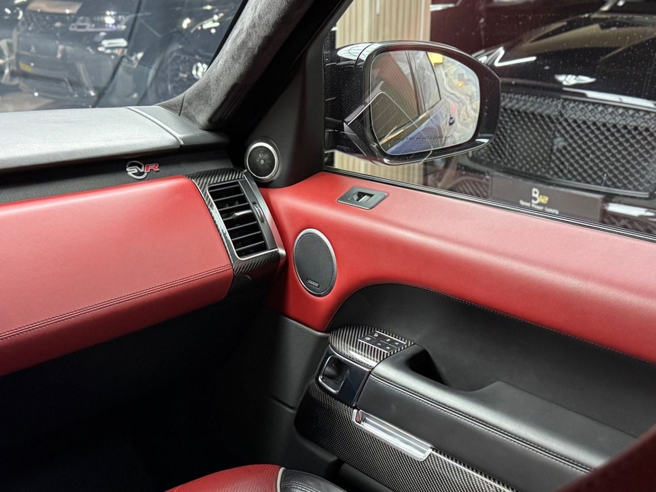 Land Rover Range Rover Sport SVR Carbon Edition 5.0L