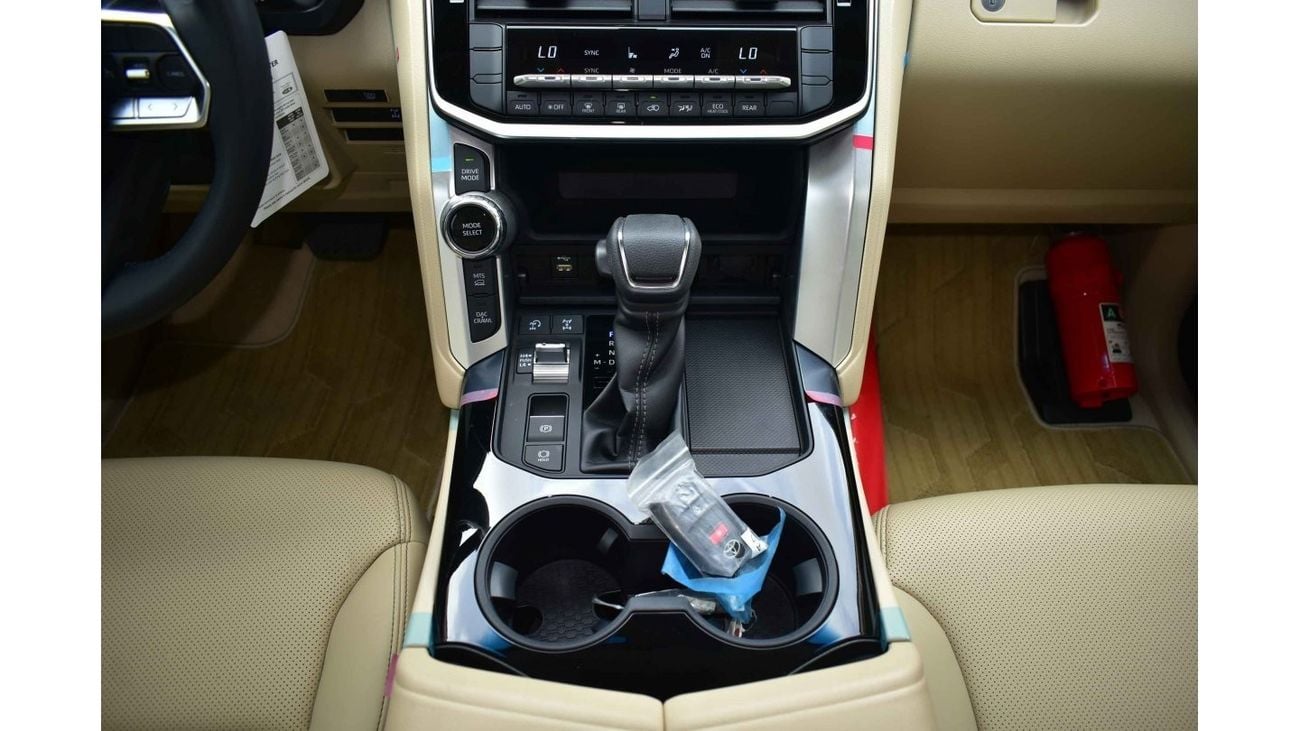 تويوتا لاند كروزر GXR V6 3.5L Automatic - Black Edition