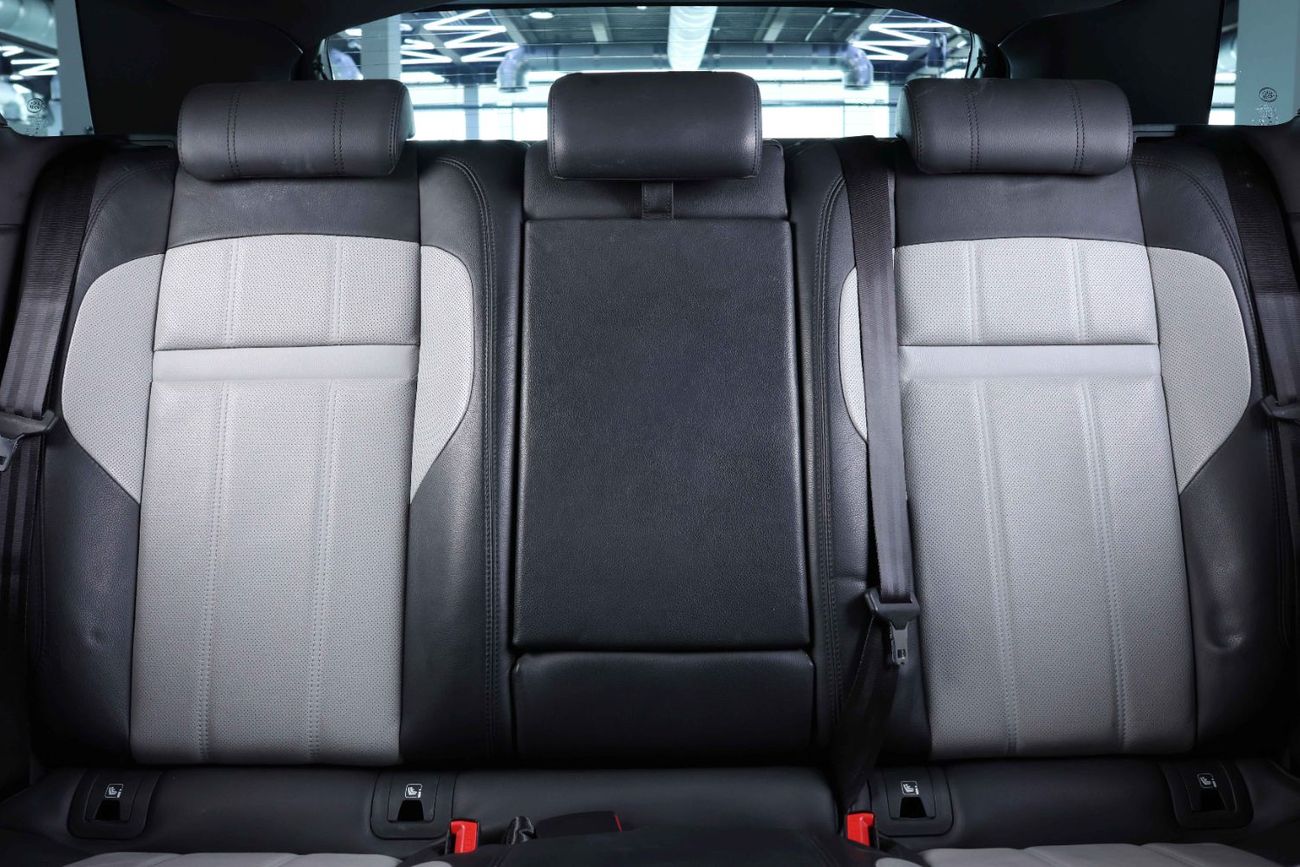 Land Rover Range Rover Evoque P250 R-Dynamic SE 2.0L