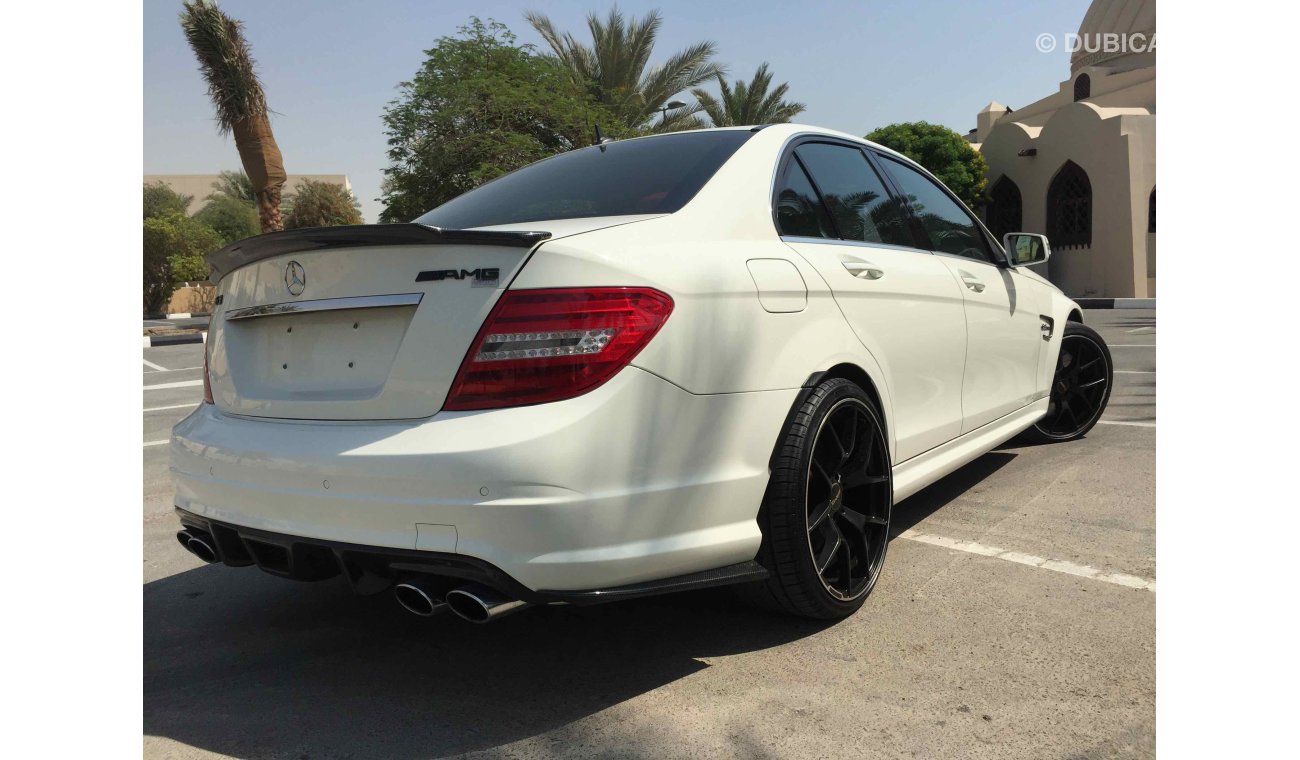 مرسيدس بنز C 36 AMG MERCEDES-BENZ C63 AMG  2009 MODEL