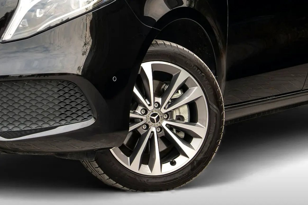 مرسيدس بنز V 250 Std 2.1L