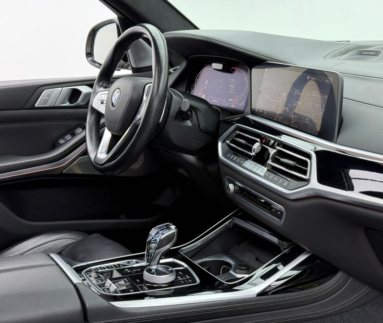 بي أم دبليو X7 50i 4.4L 2019 BMW X7 xDrive50i, Warranty, Full BMW Service History, 7 Seater, Fully Loaded, GCC