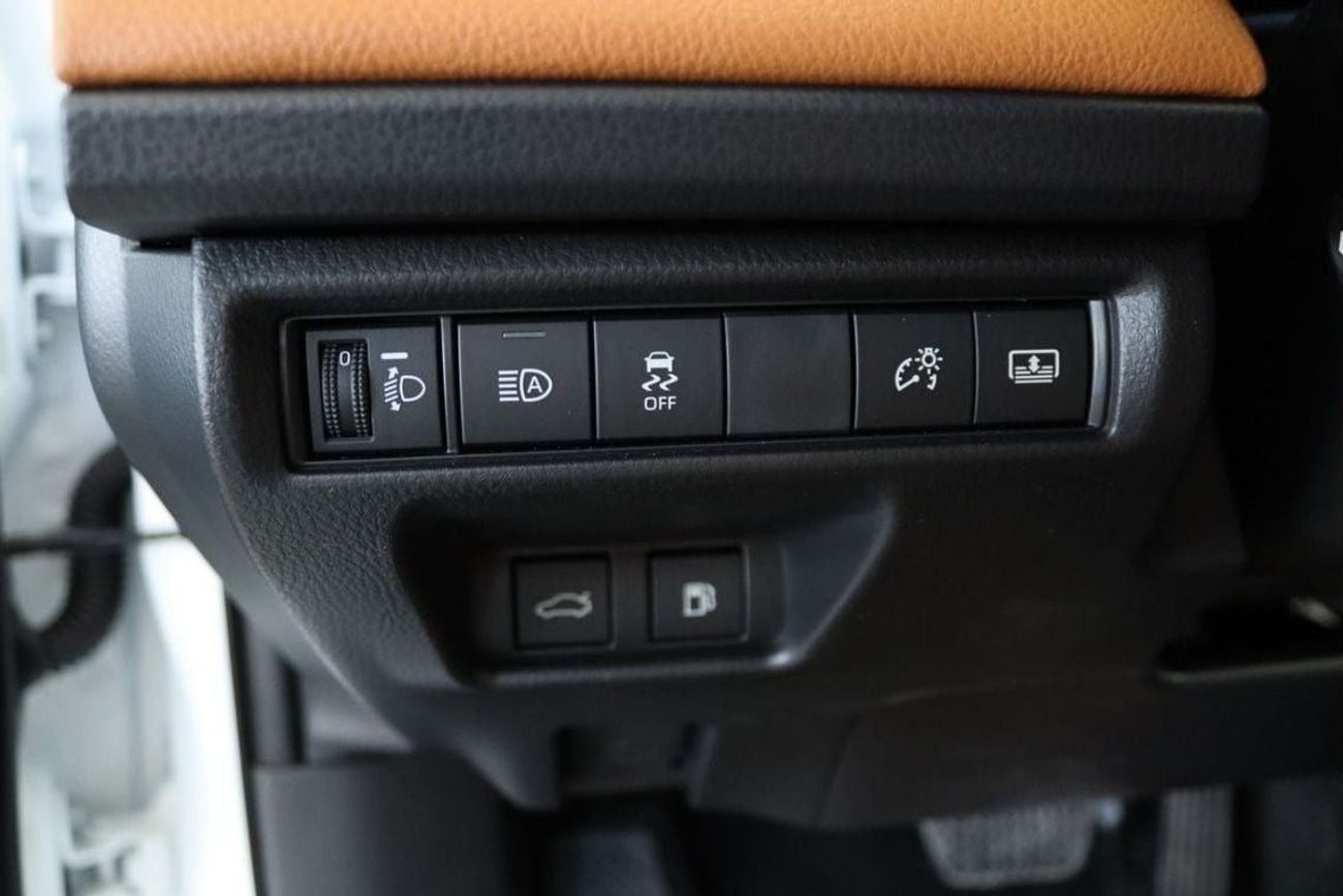 تويوتا كامري 2025 CAMRY GLE 2.5 PANORAMA - GCC MADE IN JAPAN **التصدير فقط خارج الخليج**EXPORT ONLY**