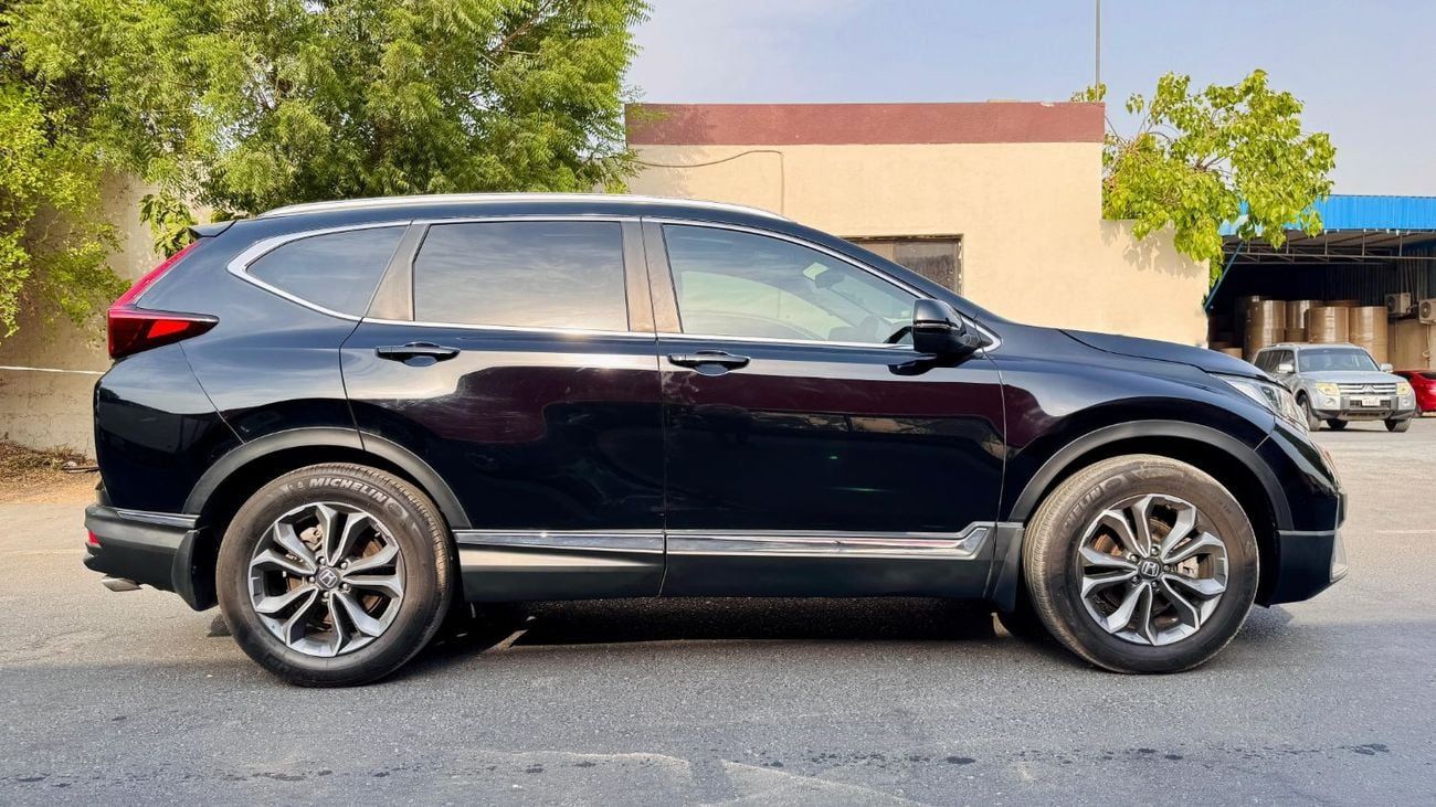 Honda CRV TOP GRADE | PUSH START | 1.5L PETROL ENGINE | AUTO | HEATED LEATHER SEATS | 4WD | RHD