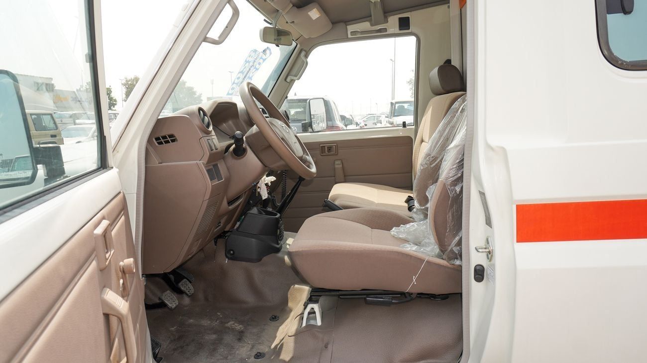 Toyota Land Cruiser 70 LC 78 HARDTOP 4.0L MT 4.0L V6 M/T