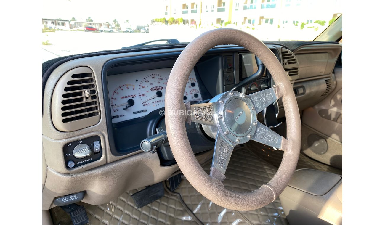 Chevrolet Suburban 1500 LT 4x4