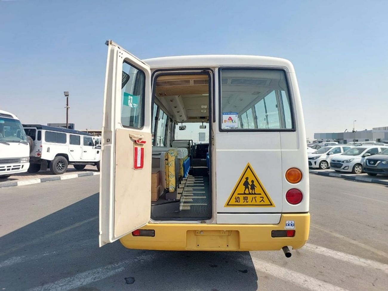 Mitsubishi Rosa MITSUBISHI ROSA BUS RHD 2004 MODEL 4.2L DIESEL MANUAL(PM00676)