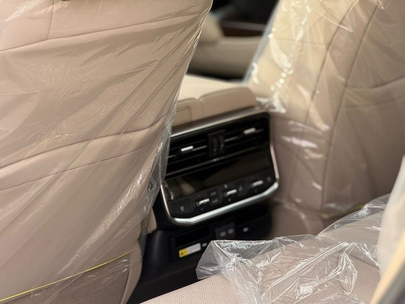 تويوتا لاند كروزر TOYOTA Land Cruiser VX 4.0 2025 Full option Omani