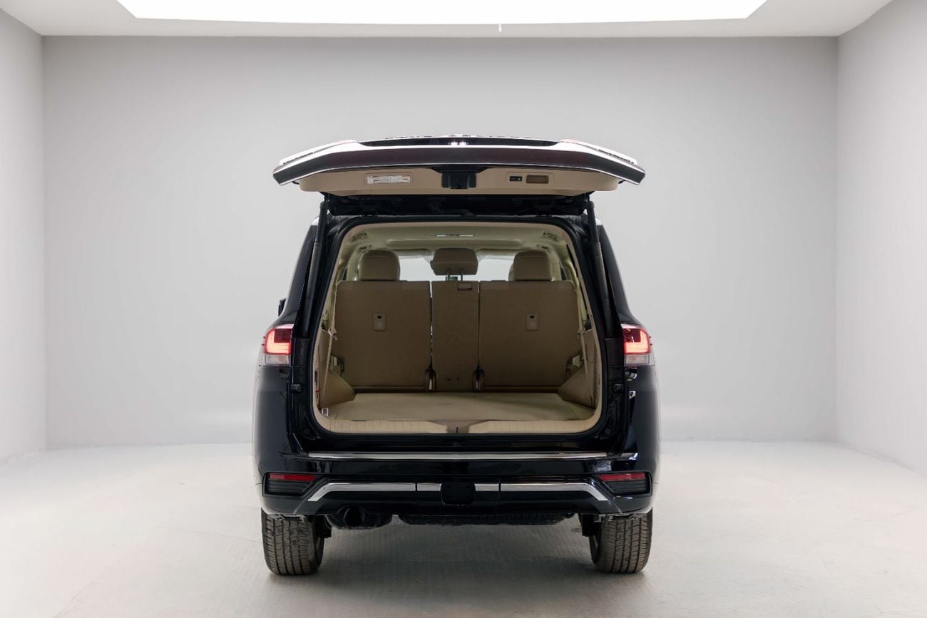تويوتا لاند كروزر LC300 GXR 3.5L - Black Inside Beige | Export Only