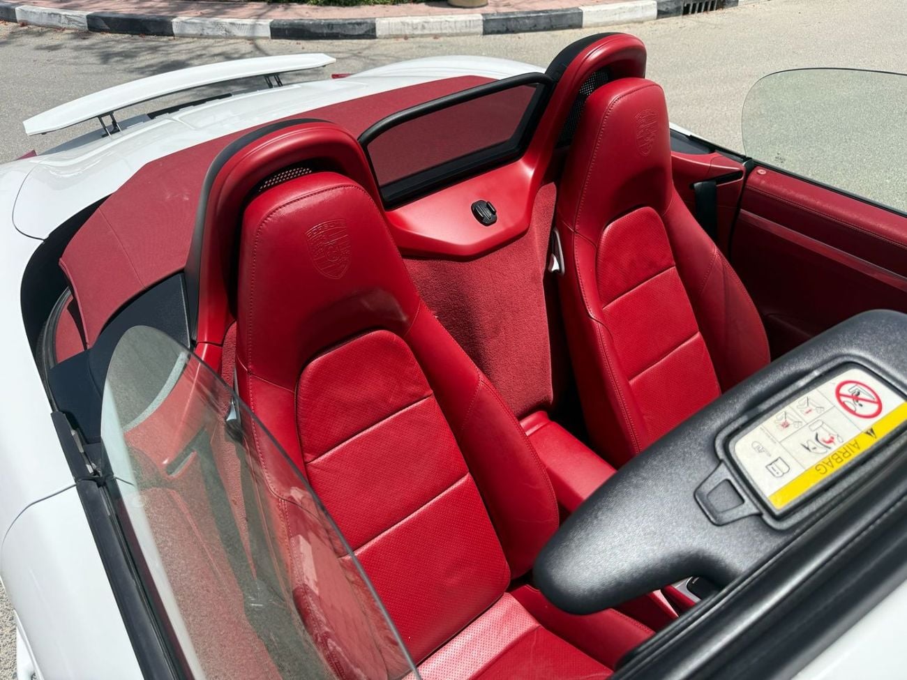 Porsche 718 Boxster PORSCHE POXTER 2016 GCC ONLY 92000 KM LIKE NEW FIRST OWNER ORIGINAL PAINT FULL SERVICE HISTORY